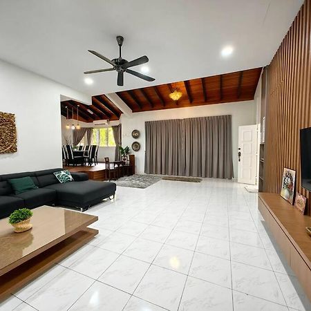 Klebang Spacious Comfy Bangalow Villa Kelebang Besar Luaran gambar