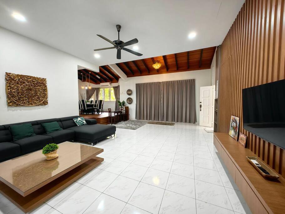 Klebang Spacious Comfy Bangalow Villa Kelebang Besar Luaran gambar